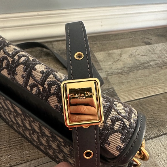 Blue and cream crossbody bag - Picture 2 of 7